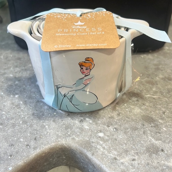 Rae Dunn Disney Measuring Cups NWT - Picture 2 of 4